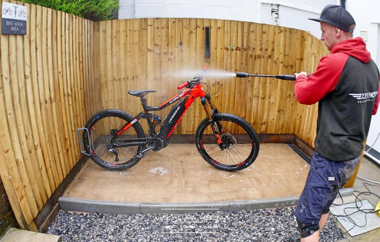 Bike Park Lodge Merthyr Tydfil Exterior foto